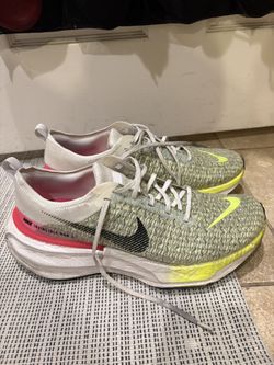 Nike INVINCIBLE Run 3 Size 14