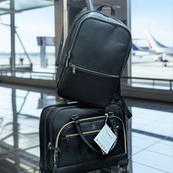 SUPER STEAL!!Samsonite executive travel set ($425 + tax) selling 60% 0ff retail (Brand New never used )