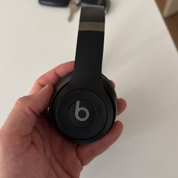 Beats Solo 4