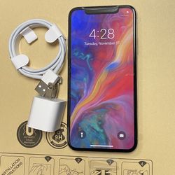 Factory unlocked apple iphone X 64 gb, store warranty! 