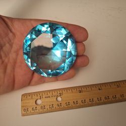 GORGEOUS BLUE DIAMOND PAPERWEIGHT 