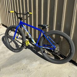 Throne Bike 27.5 Goon Xl Runner