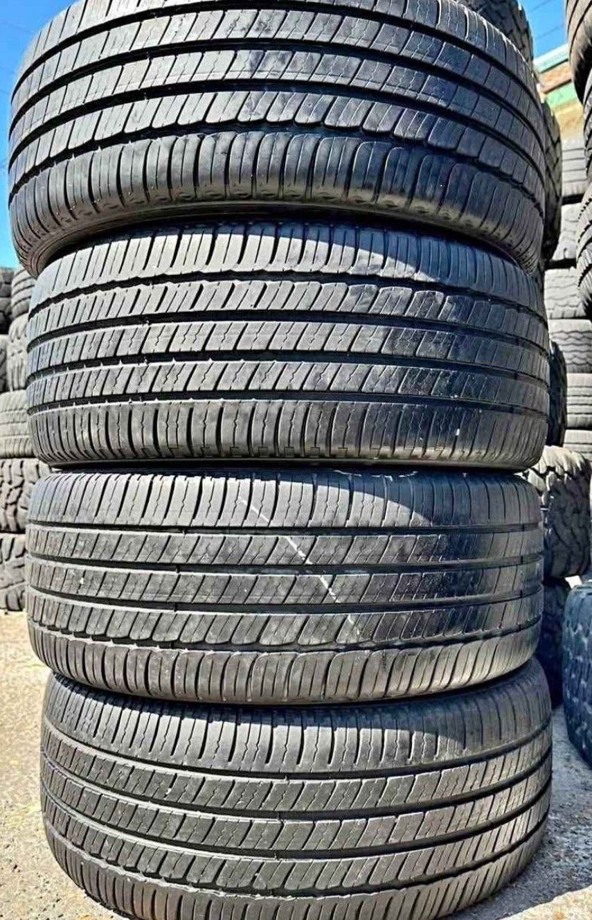 245 50 20 Vendo Set De Llantas Michelin con Excelente Condiciones Las 4 ✅