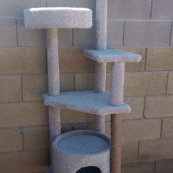 Cat tree