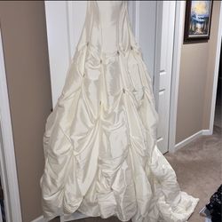 Maggie Sitters Couture Wedding Dress