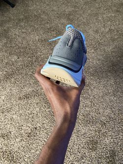 Yeezys 709 deals