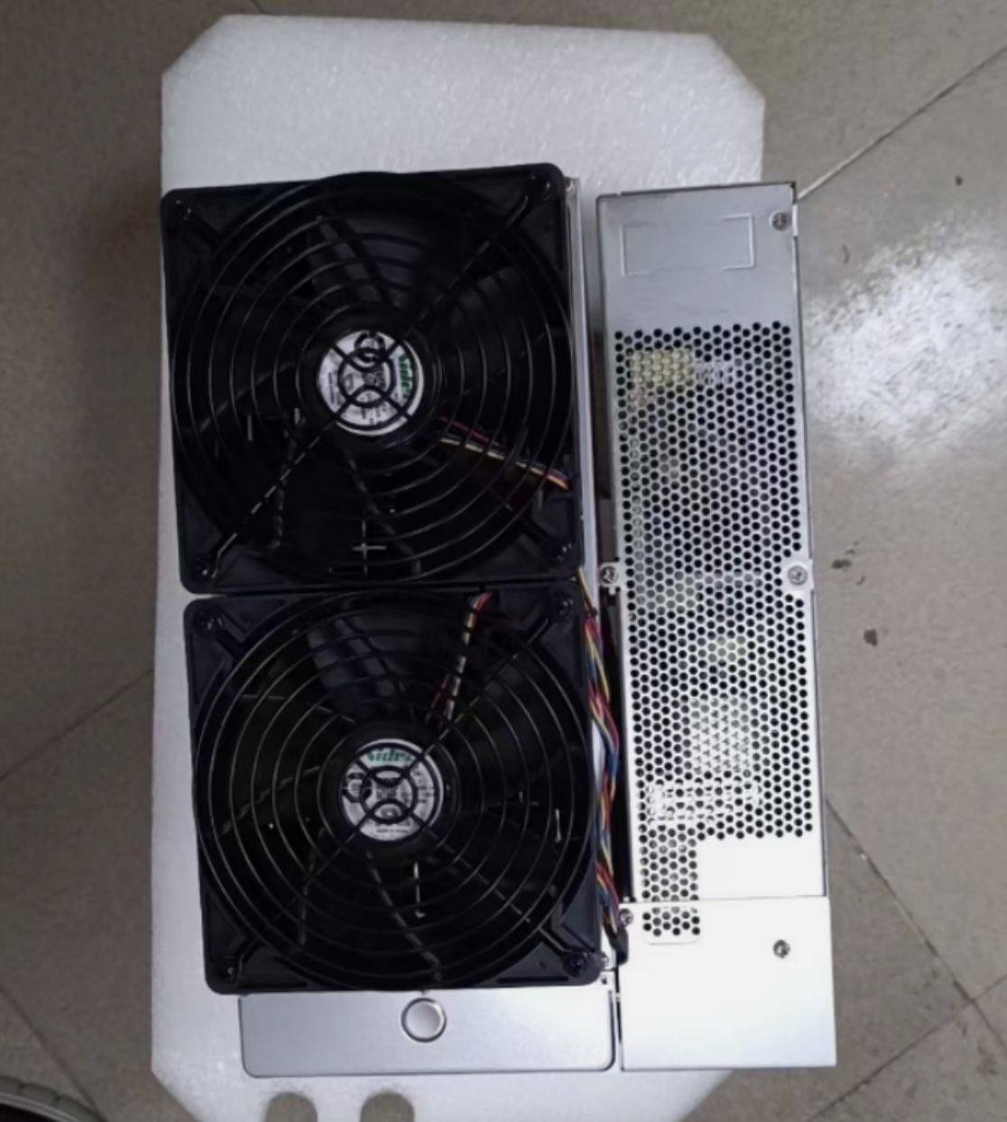 Bitmain Antminer S19 90T 3250W Asic Miner Mining BTC 90Th/s