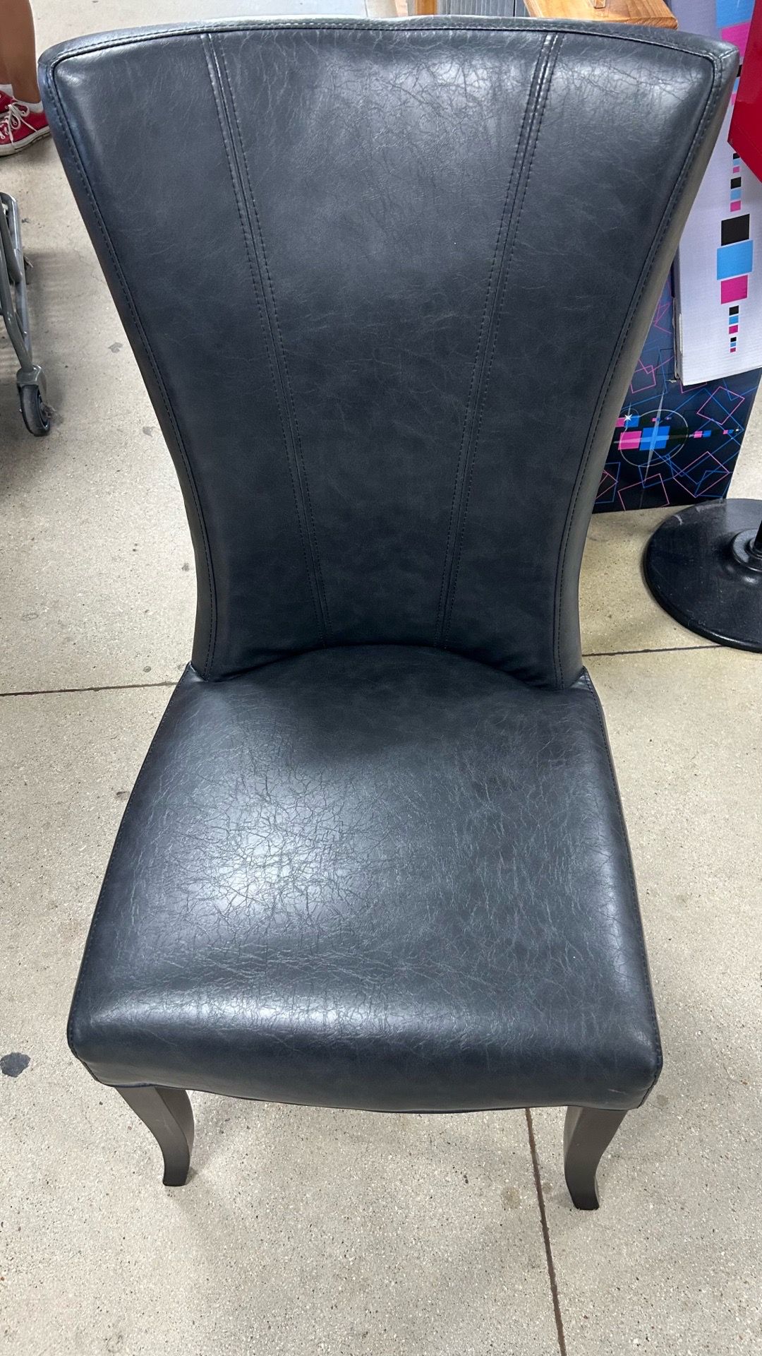 Modern Charcoal Leather Accent Chair – Excellent Condition
