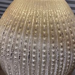 Ceramic cream color base lamp 16”h w/cloth shade silver color hardware