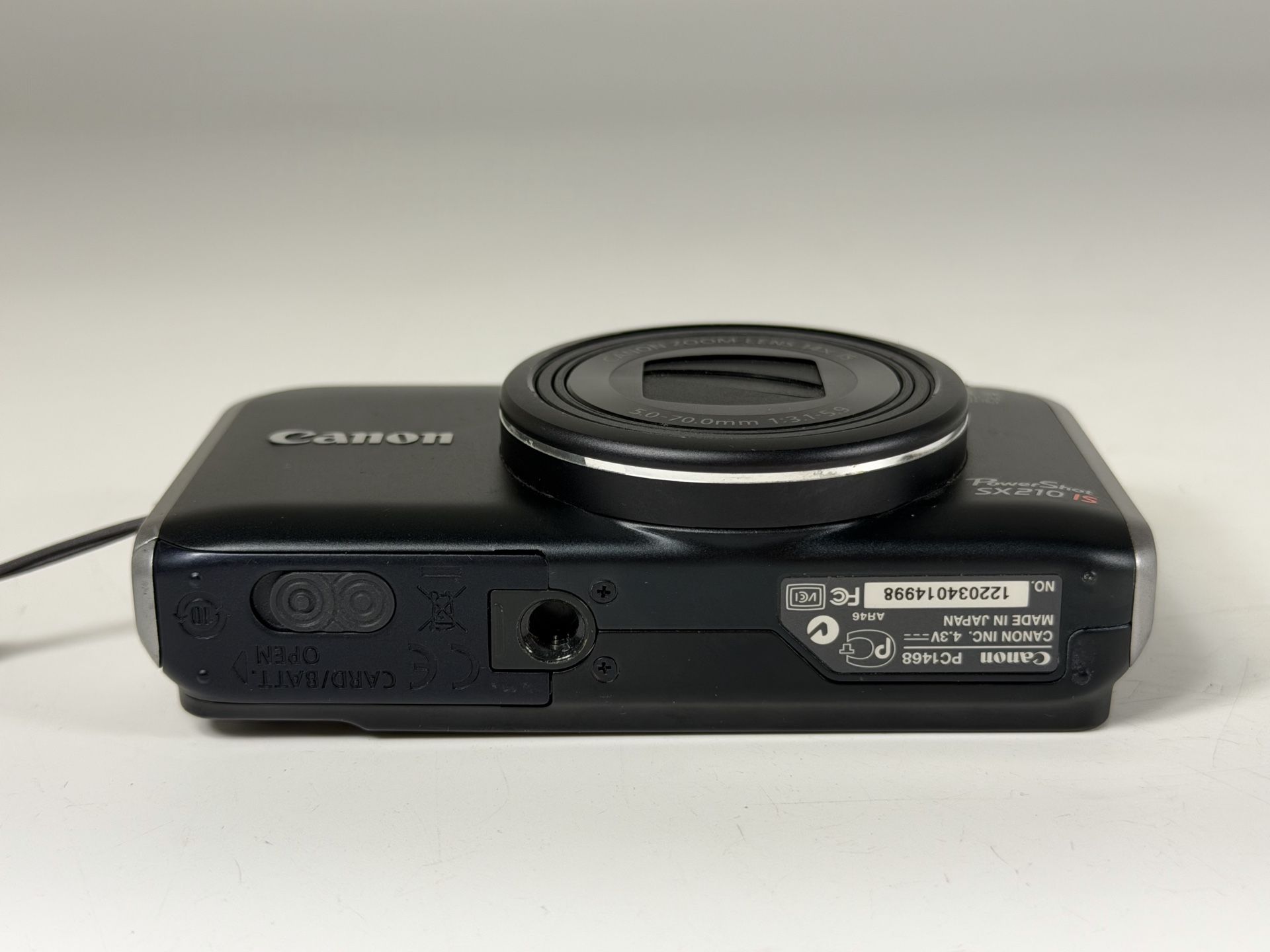 Canon PowerShot SX210 IS Black 14.1MP 14x Digital Camera w/ 4GB 