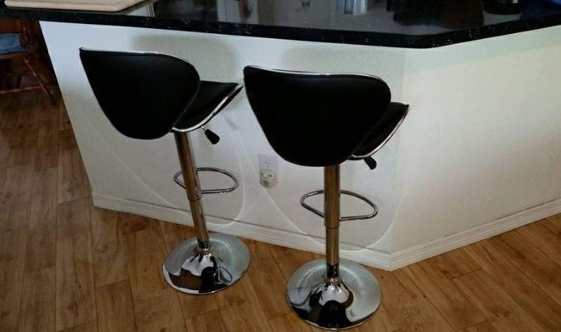Set of bar stools brand new!!! Chairs sillas cadeiras