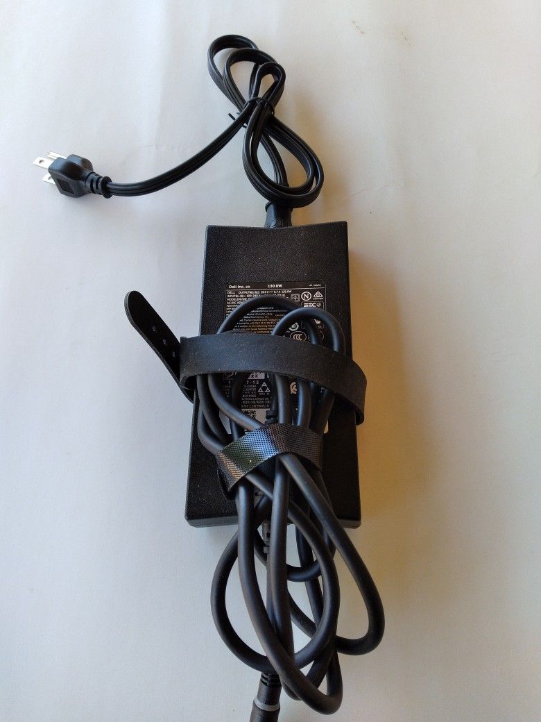 Dell Brand Original Ac/DC Power Adapter 130 W