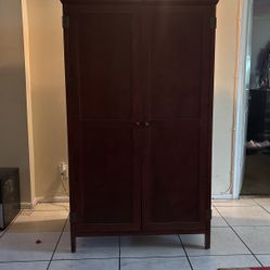 Computer Armoire. Great Condition!