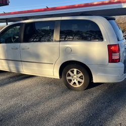 2009 Chrysler Town & Country