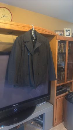 Size Large Men Dark Gray Whoop Pee coat