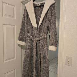 New ROBE TWEED THREAD  Size 2 X Uni-sex!