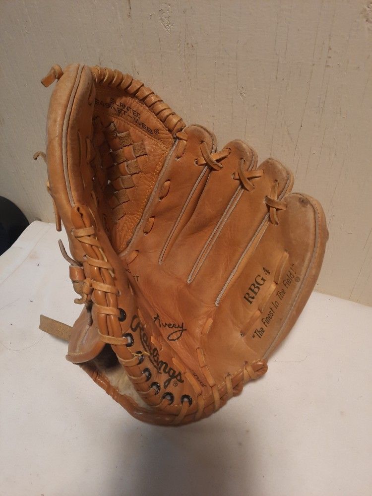 Rawlings Baseball Glove - Steve Avery, 12"