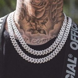 2 Pcs Fully Iced Thick 14K White Gold Plated Cubic Zirconia Maimi Cuban Link 24 Inches Necklace And Bracelet Set 