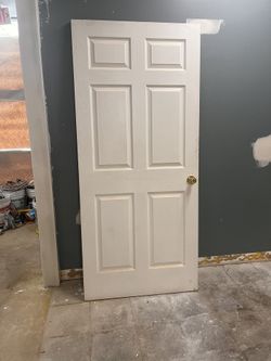 Six Interior Doors LOCATED NEAR CHINATOWN