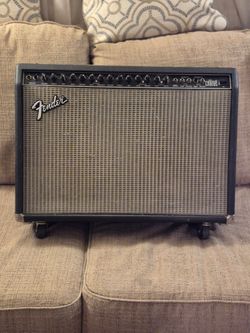 Fender Ultimate Chorus guitar amplifier