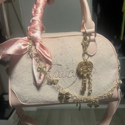 New Juicy couture Purse, Extras Included 