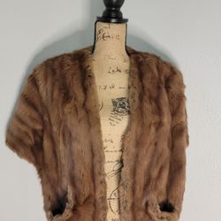 Vintage FRONT POCKET Stole