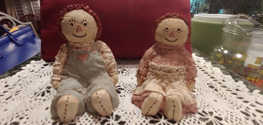 VINTAGE RAGGEDY ANN & ANDY FIGURINES