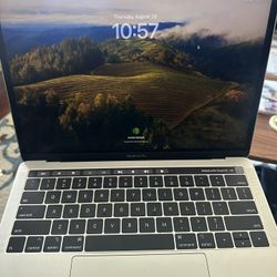 2019 MacBook Pro Touch Bar 