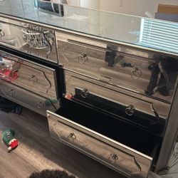 Moving Sale Must Go Price Negotiable PICKUP ONLY BY TOMORROW 