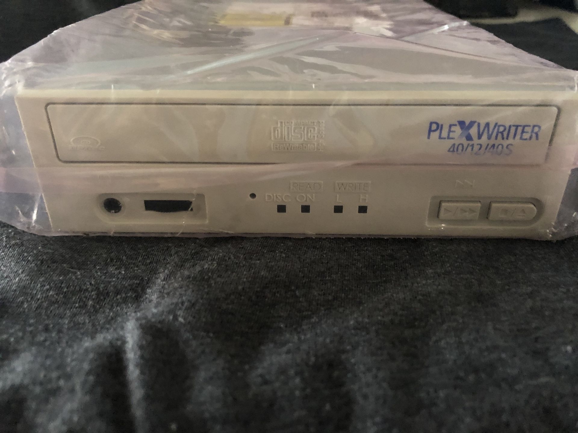 Plextor plexwritter SCSI 50 pin 40/12/40s