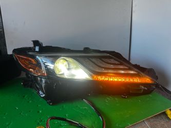 2023 Toyota Camry headlights RH