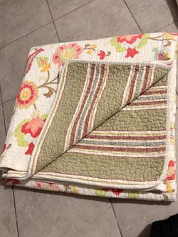 Queen reversible blanket