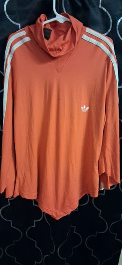 Adidas sporty, fun open back long sleeve shirt