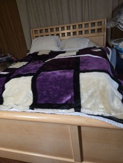 Queen size bedroom set