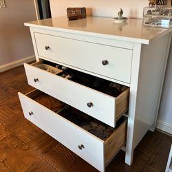 White Solid Wood Chest of Drawers