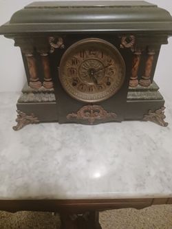 Mantel clock