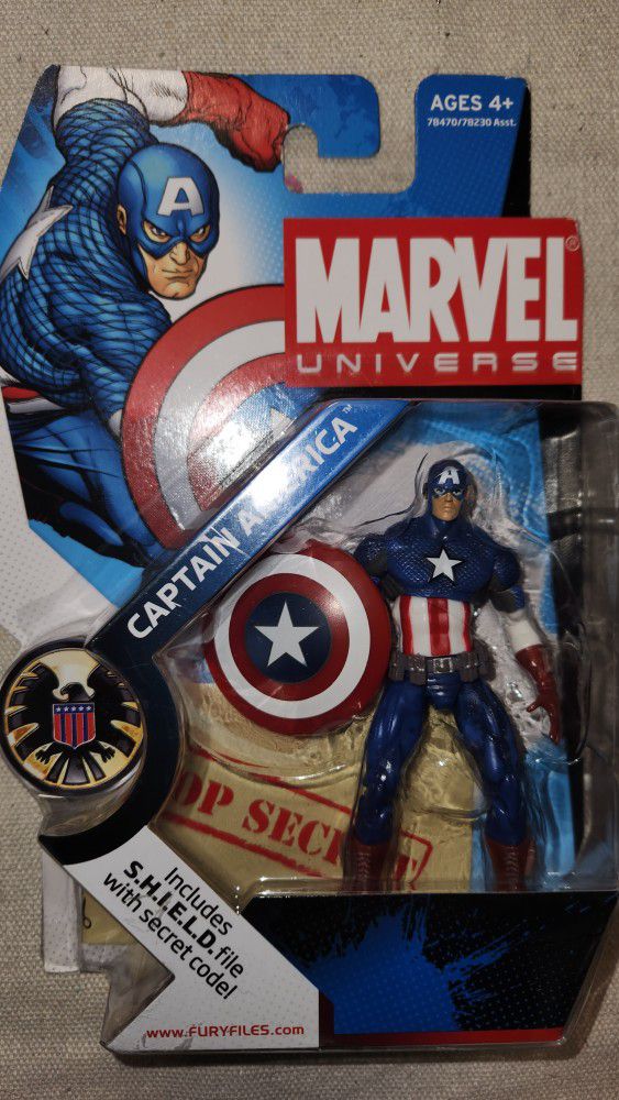 2008 Marvel Universe Avengers Captain America 