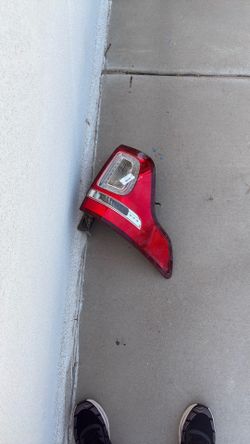 Back light left or side of driver