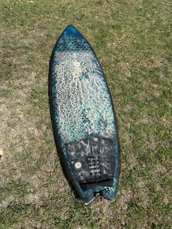 DHD Twin Fin Surfboard