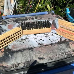 Metal, stamping punches, complete set in good condition. Barely used.   $50, cash or Venmo, and meet in person summer convenient. I live in Vancouver 