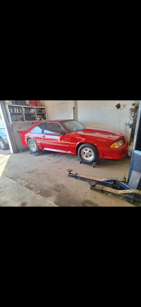 1990 Ford Mustang