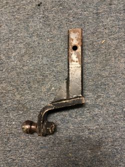 Raised hitch receiver 1 7/8” ball