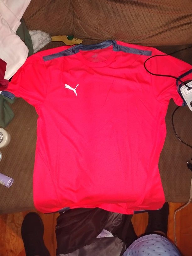 Mens Size M Puma Shirt