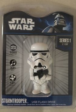 Star Wars Storm Trooper or R2D2 USB Flash Drive