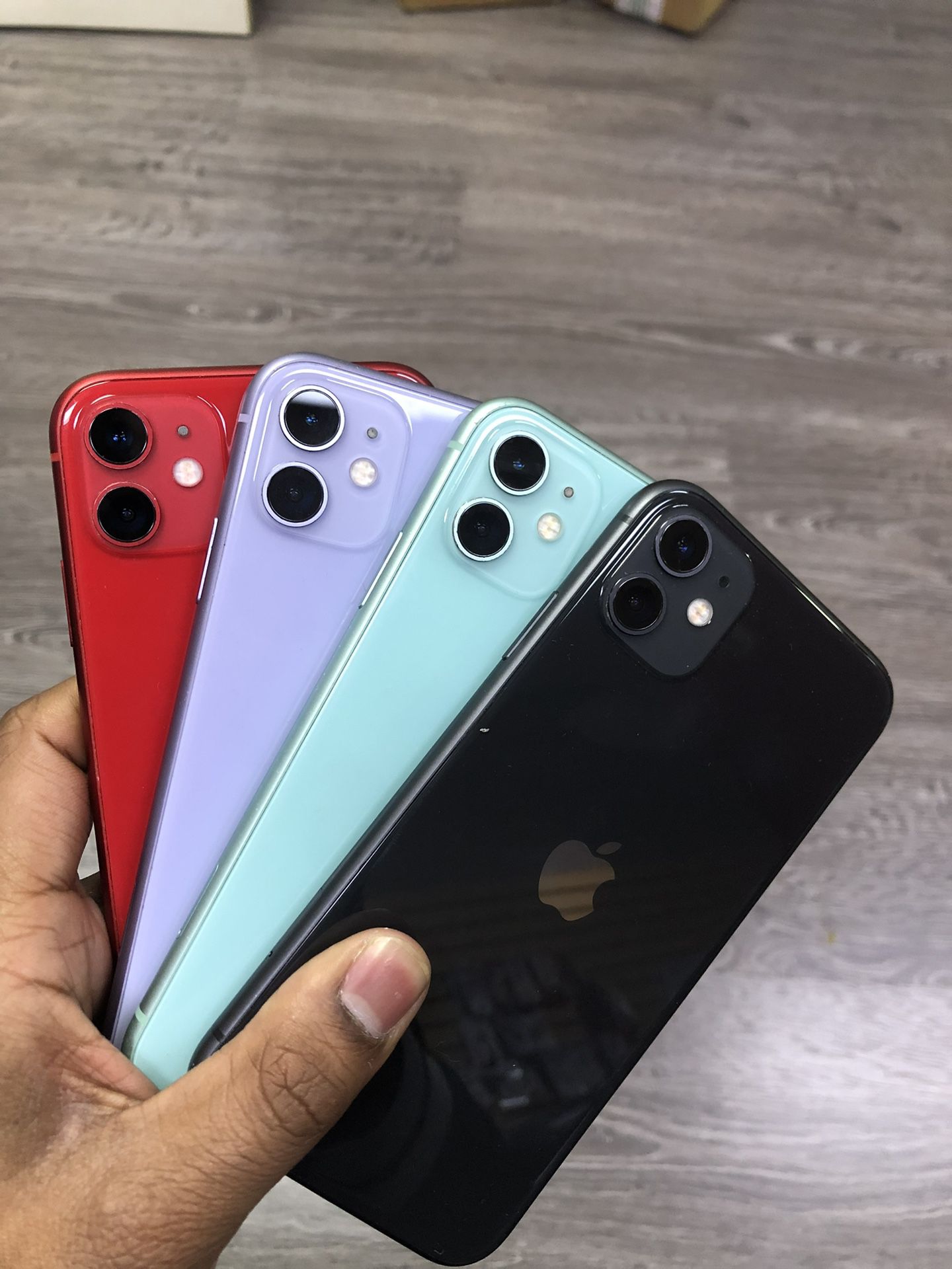 iPhone 11 128GB Unlocked Mothers Day Special Deal @ $199😱