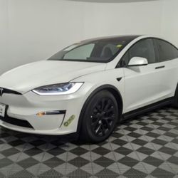 2023 Tesla Model X Standard Range
