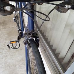 HYBRID 700cc Bike - ALIVIO Shimano Equipped 
