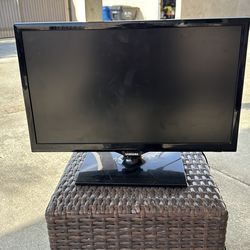 Samsung TV 22 inches