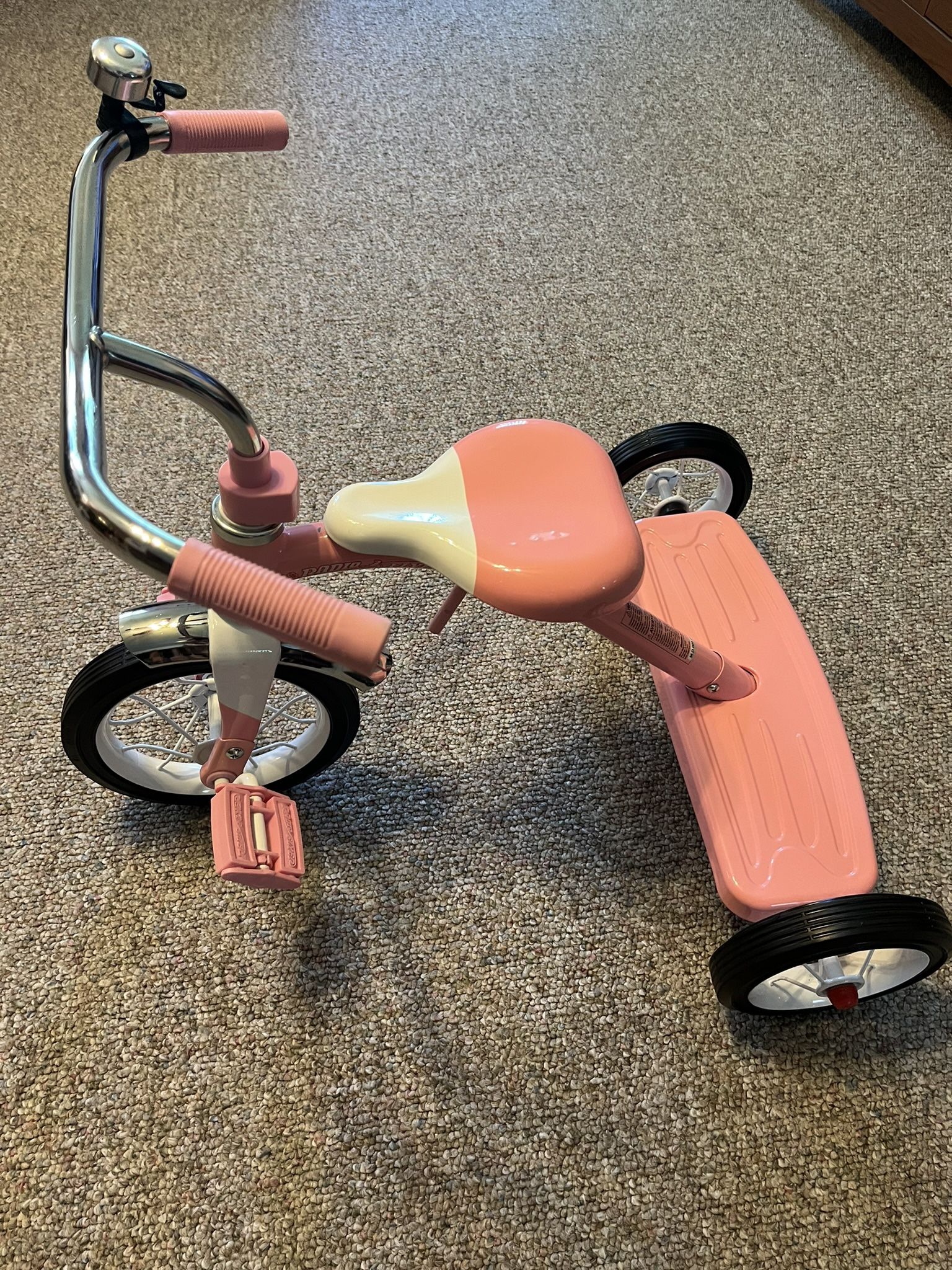 Radio Flyer Classic Pink 10" Tricycle