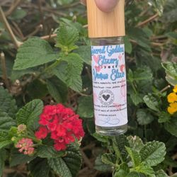 Venus Elixer Crystal And Botanical Infused Essential Oil Roller